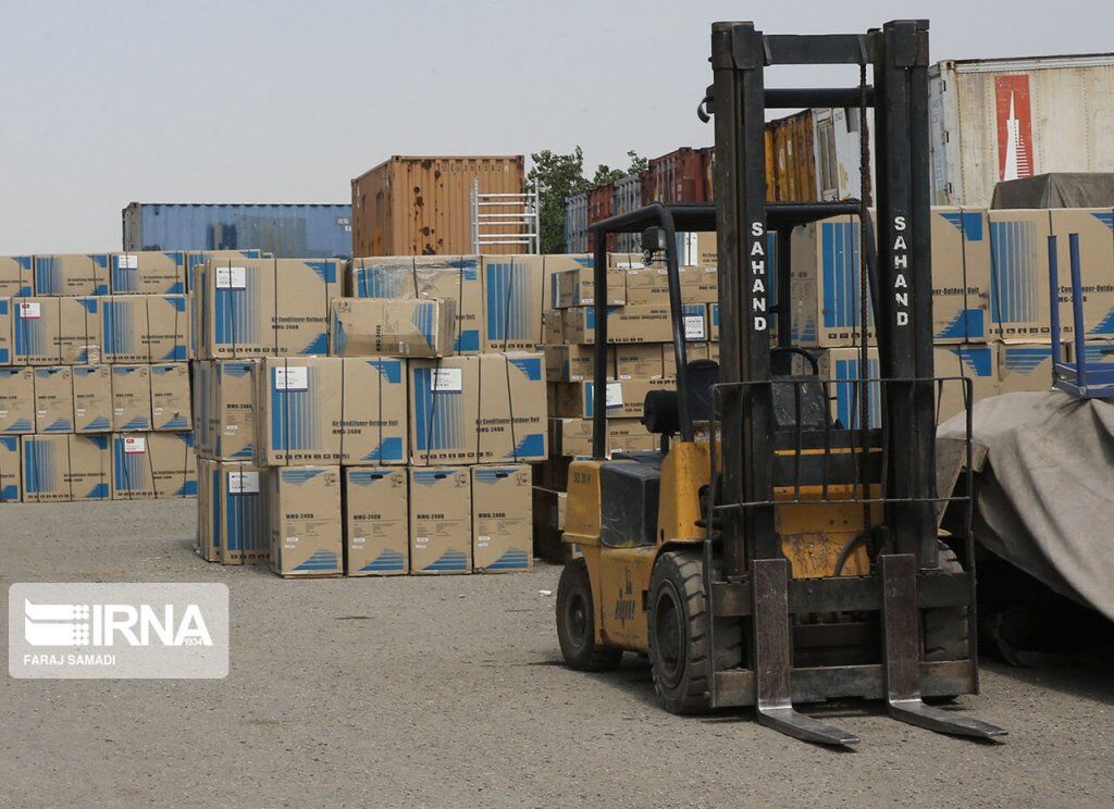 ۱۰ میلیارد ریال کالای قاچاق در نقاط مرزی کرمانشاه کشف شد