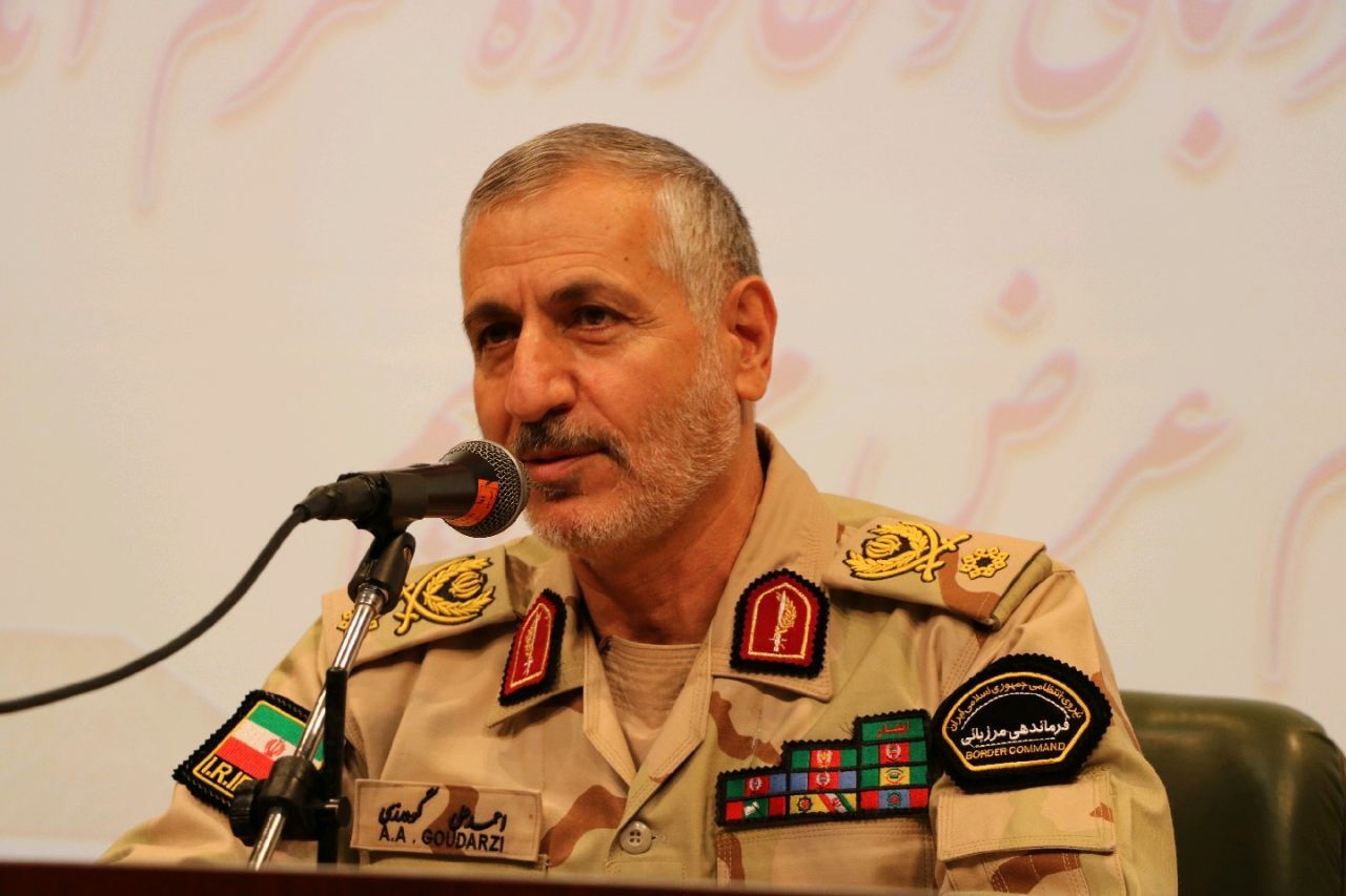  خانواده‌های مرزبانان باید به جوانانشان بیشتر توجه کنند