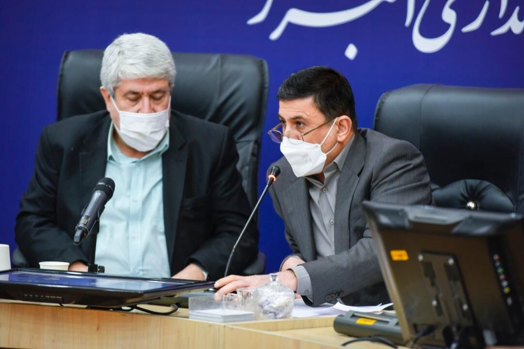 درصدد یافتن راهکارهای اساسی برای پدیده کوله بری هستیم