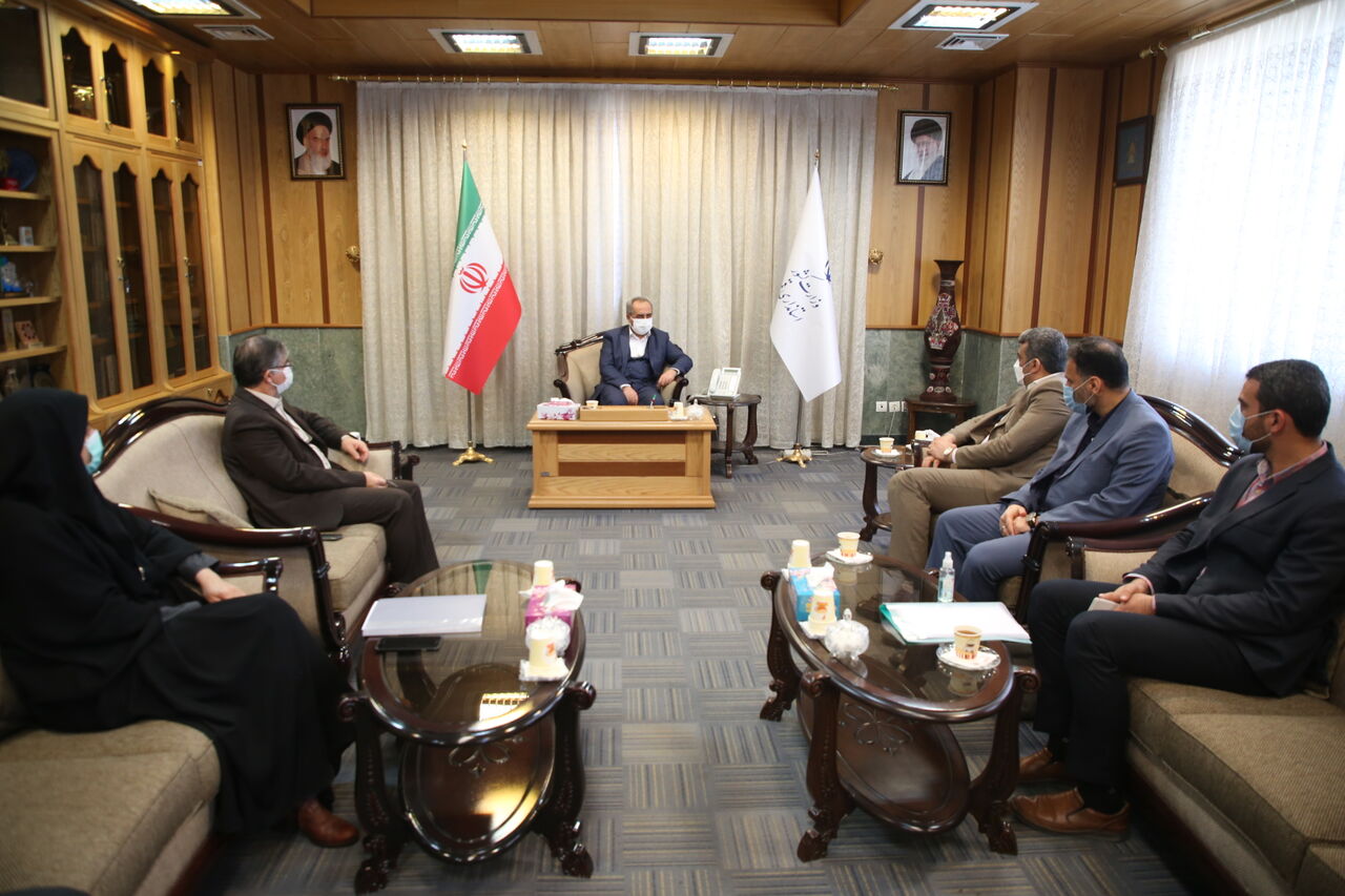 استاندار قم: مدیران دولتی موظف به پاسخگویی به شهروندان هستند