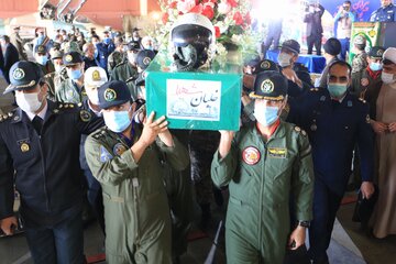 مراسم وداع با پیکر خلبان شهید "بیرجند بیگ‌محمدی"
