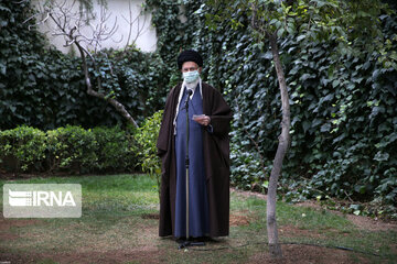 Supreme Leader plants trees on national tree planting day