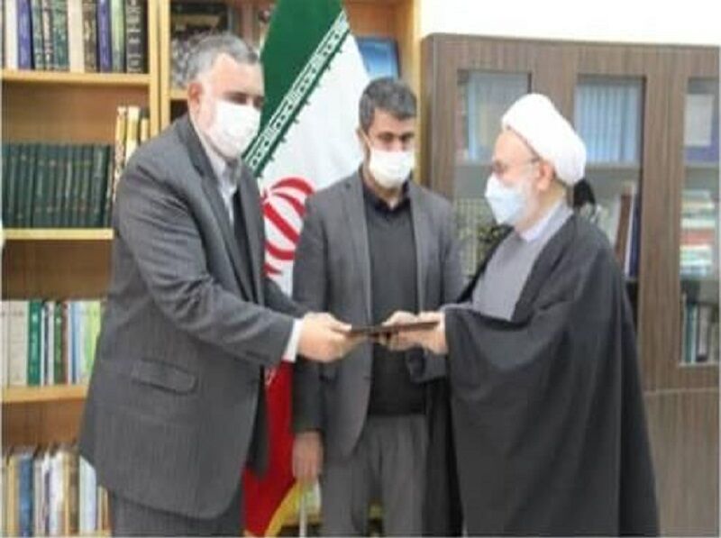 قرارداد اجرای تفاهمنامه وزارت ارشاد و آستان قدس رضوی به امضا رسید