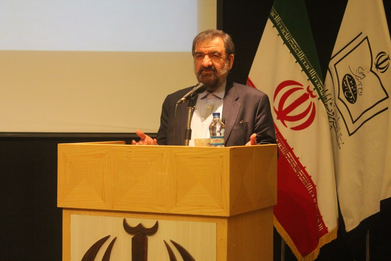 محسن رضایی: بنیانگذار کبیر انقلاب اسلامی هویت جدیدی به ملت ایران داد