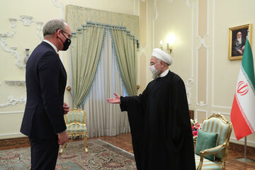 Iran president receives Irish FM