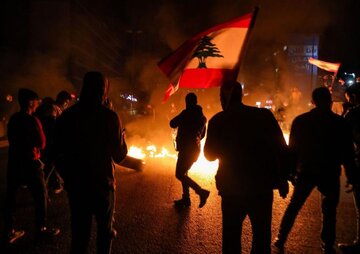 ادامه اعتراض به وضعیت اقتصادی در لبنان