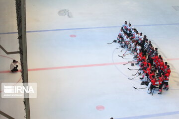 La finale du 12e championnat de hockey sur glace en Iran