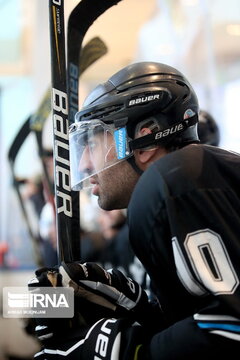 La finale du 12e championnat de hockey sur glace en Iran