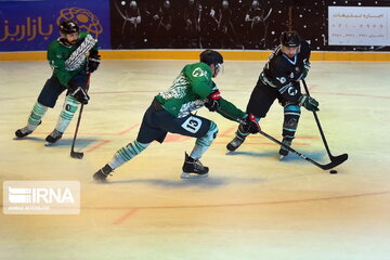 La finale du 12e championnat de hockey sur glace en Iran