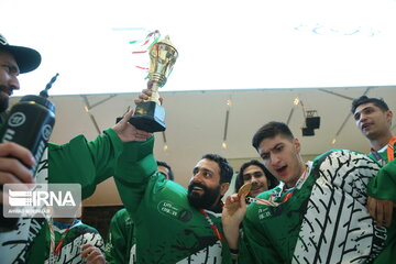 La finale du 12e championnat de hockey sur glace en Iran