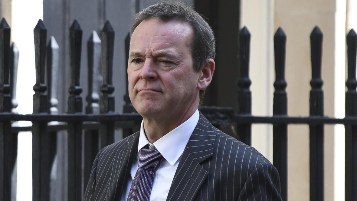 دیپلمات سابق انگلیس: اعتراف می‌کنیم ۴۰۰ میلیون پوند به ایران بدهکاریم