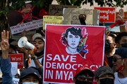 ادامه تظاهرات در میانمار/آمریکا فرزندان فرمانده ارتش را تحریم کرد 