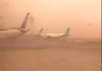 وزش باد شدید پروازهای ورودی و خروجی فرودگاه شیراز را مختل کرد
