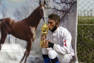Günbed-i Kavus Kış At Yarışları