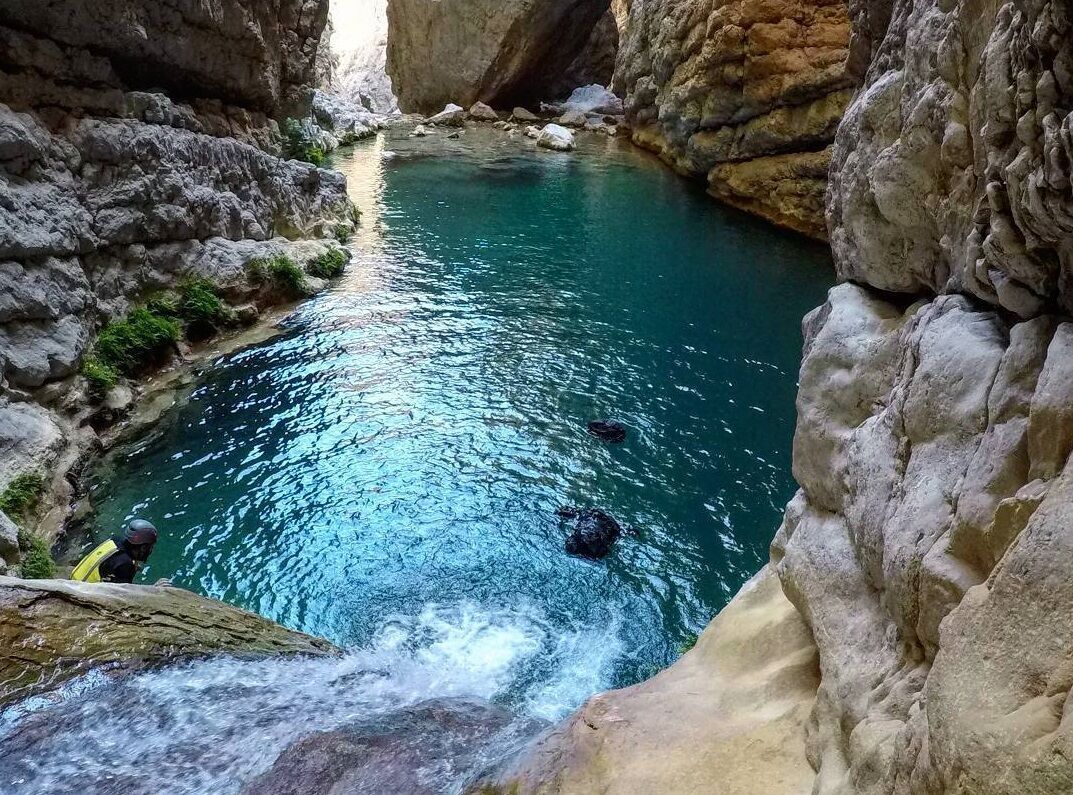 Raghz Canyon; bride of the valleys of Fars Province