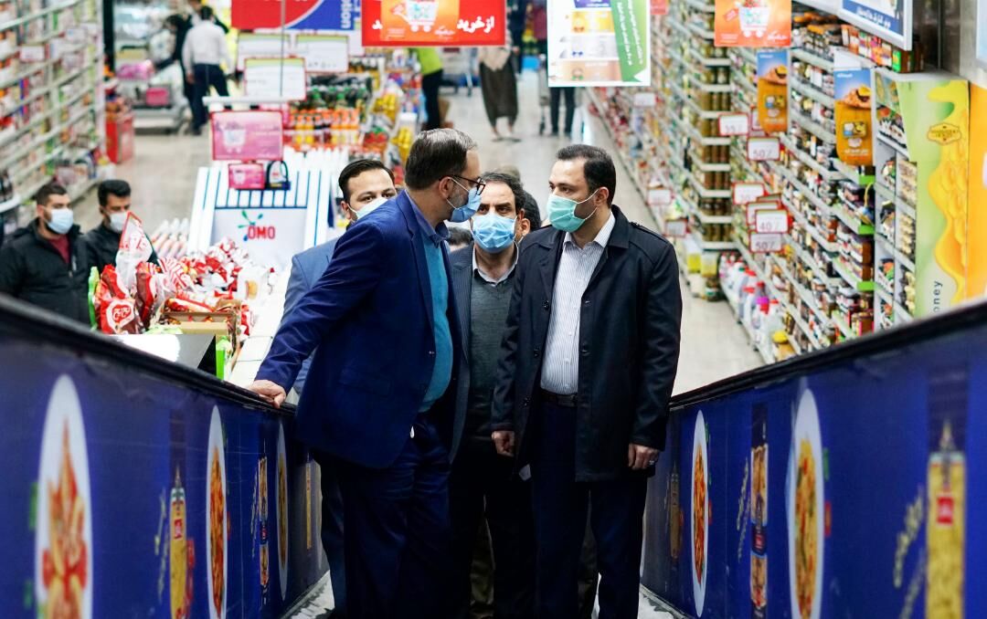 نماینده مجلس : صف های طولانی مرغ در البرزحاصل ناهماهنگی ها است
