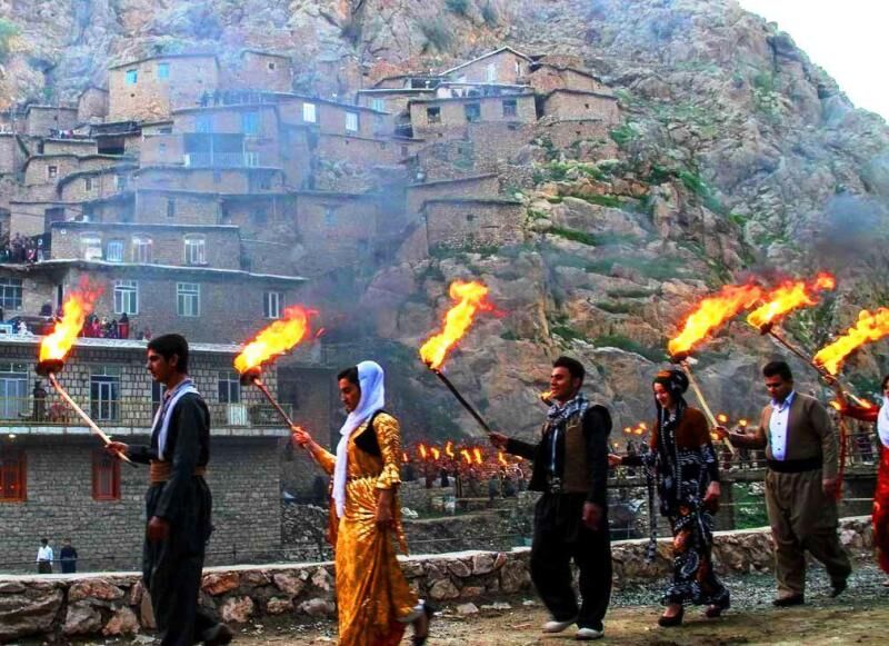 “Chaharshanbe Suri”, una antigua festividad iraní en vísperas del Año Nuevo