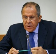 لاوروف: روسیه در برابر آمریکا در عبور از خط قرمز محکم خواهد ایستاد 