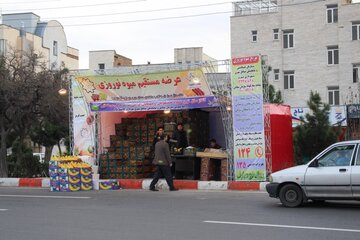 غرفه‌های توزیع میوه نوروزی در نقاط مختلف تبریز ایجاد می‌شود