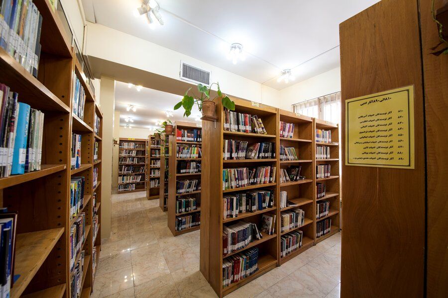 کتابخانه‌های عمومی پدیدآورندۀ کهن‌ترین خاطره‌آفرینی‌های هر نسل هستند