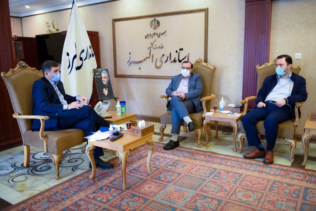 کالاهای اساسی به قدر کافی در بازار البرز توزیع شد 