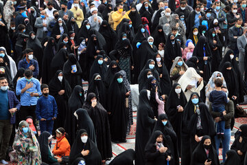 Le sanctuaire de l'Imam Reza à Machhad accueille le festival Nowruz
