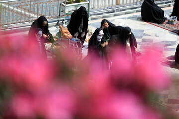 Le sanctuaire de l'Imam Reza à Machhad accueille le festival Nowruz


Le sanctuaire de l'Imam Reza à Machhad accueille le festival Nowruz


