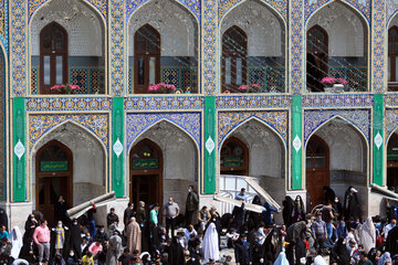 Le sanctuaire de l'Imam Reza à Machhad accueille le festival Nowruz
