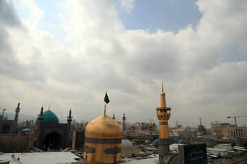 Le sanctuaire de l'Imam Reza à Machhad accueille le festival Nowruz
