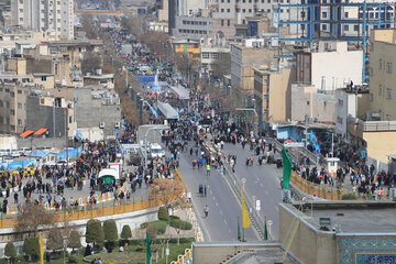 Le sanctuaire de l'Imam Reza à Machhad accueille le festival Nowruz
