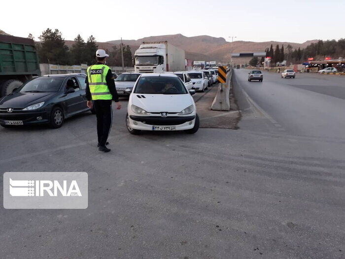 ۴۰ دستگاه خودرو متخلف در محورهای کرمانشاه اعمال قانون شد