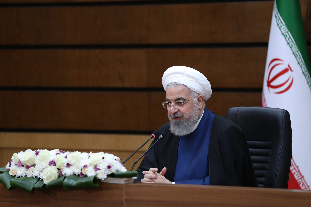روحانی: حمایت از سرمایه‌گذاری برای تولید نیازمند ثبات اقتصادی است