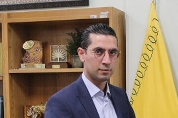 جوان مشهدی ۱۷۰۰ سکه تاریخی را وقف موزه رضوی کرد