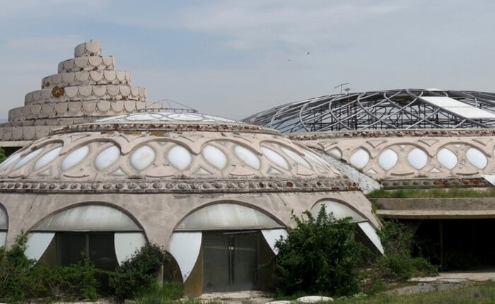 مرمت بخش سینمای کاخ تاریخی مروارید کرج  آغاز شد