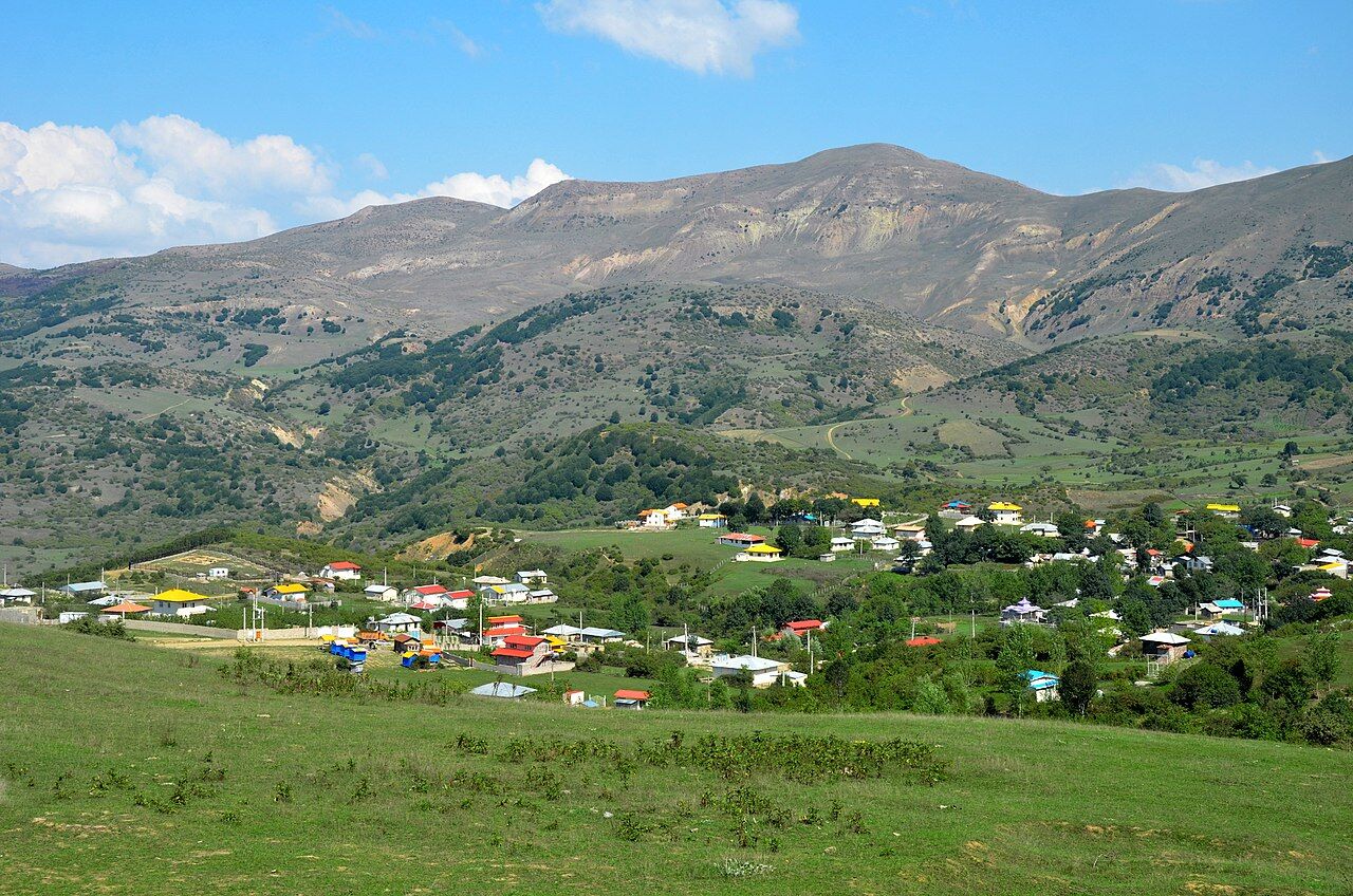 سیاهکل؛ همنوایی دشت و کوه در دل زیبایی گیلان