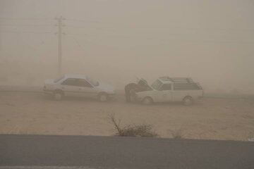 امدادرسانی هلال احمر خراسان شمالی به ۱۵۰دستگاه خودرو گرفتار در طوفان