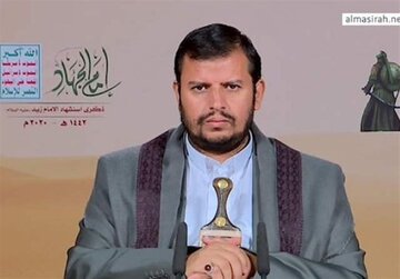 الحوثی: عربستان زیر نظر آمریکا جنگ علیه یمن را آغاز کرد