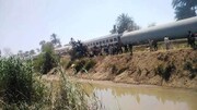 ۳۲ کشته و ده‌ها زخمی بر اثر سانحه برخورد دو قطار در مصر