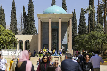 Nevruz’da Sadi Şirazi’nin türbesi