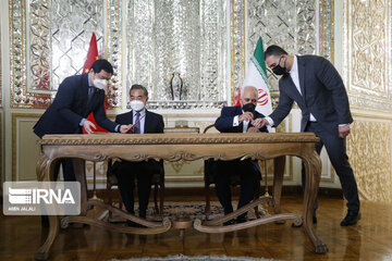 Iran, China sign comprehensive cooperation document