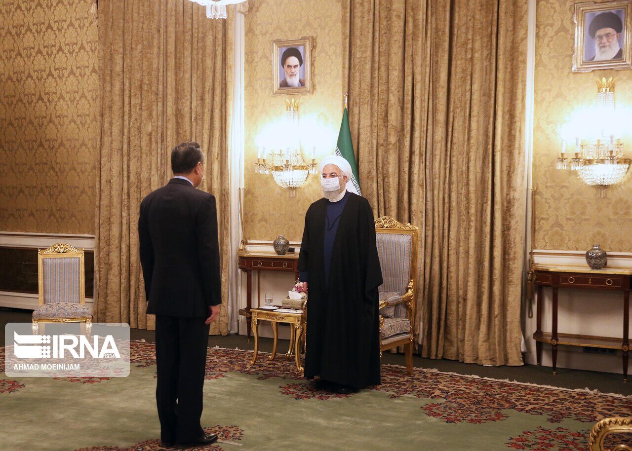 Chinese FM Wang Yi meets with Pres. Rouhani