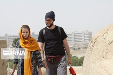 Témoignage d'un couple de touristes ukrainiens: Le peuple iranien est cultivé et hospitalier 