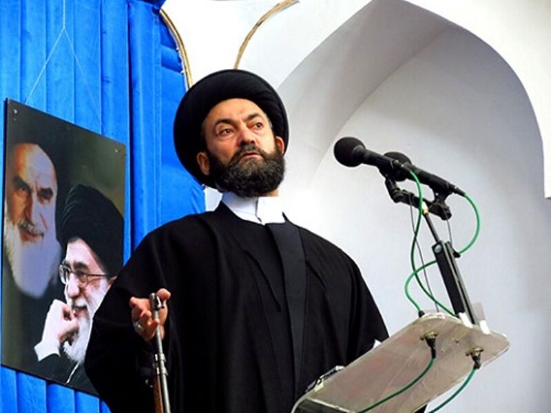 امام جمعه اردبیل:مسئولان ارشد کشور از خطابه‌خوانی اجتناب کنند