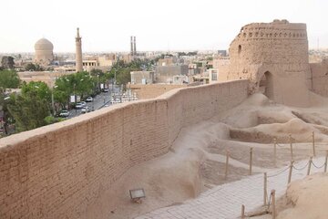 Le caravansérail Shah Abbasi à Meybod de Yazd