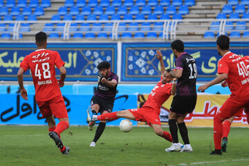 لیگ برتر فوتبال/مسابقه پدیده مشهد و پرسپولیس تهران