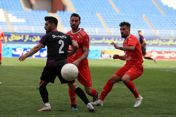 لیگ برتر فوتبال/مسابقه پدیده مشهد و پرسپولیس تهران