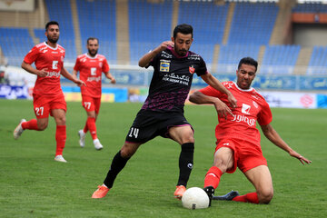 لیگ برتر فوتبال/مسابقه پدیده مشهد و پرسپولیس تهران