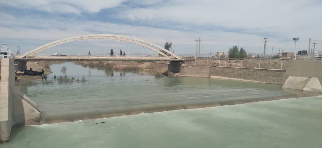 ۱۱۰ میلیون مترمکعب آب برای بهره‌برداری کشاورزی از سددرودزن فارس رها شد