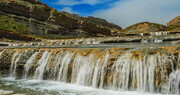 ایرانی صوبے کہگیلویہ و بویر احمد کے شہر گچساراں میں 'کیوان لیشتر' نامی آبشار کے مناظر
