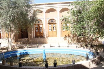 La maison historique Salar à Meybod